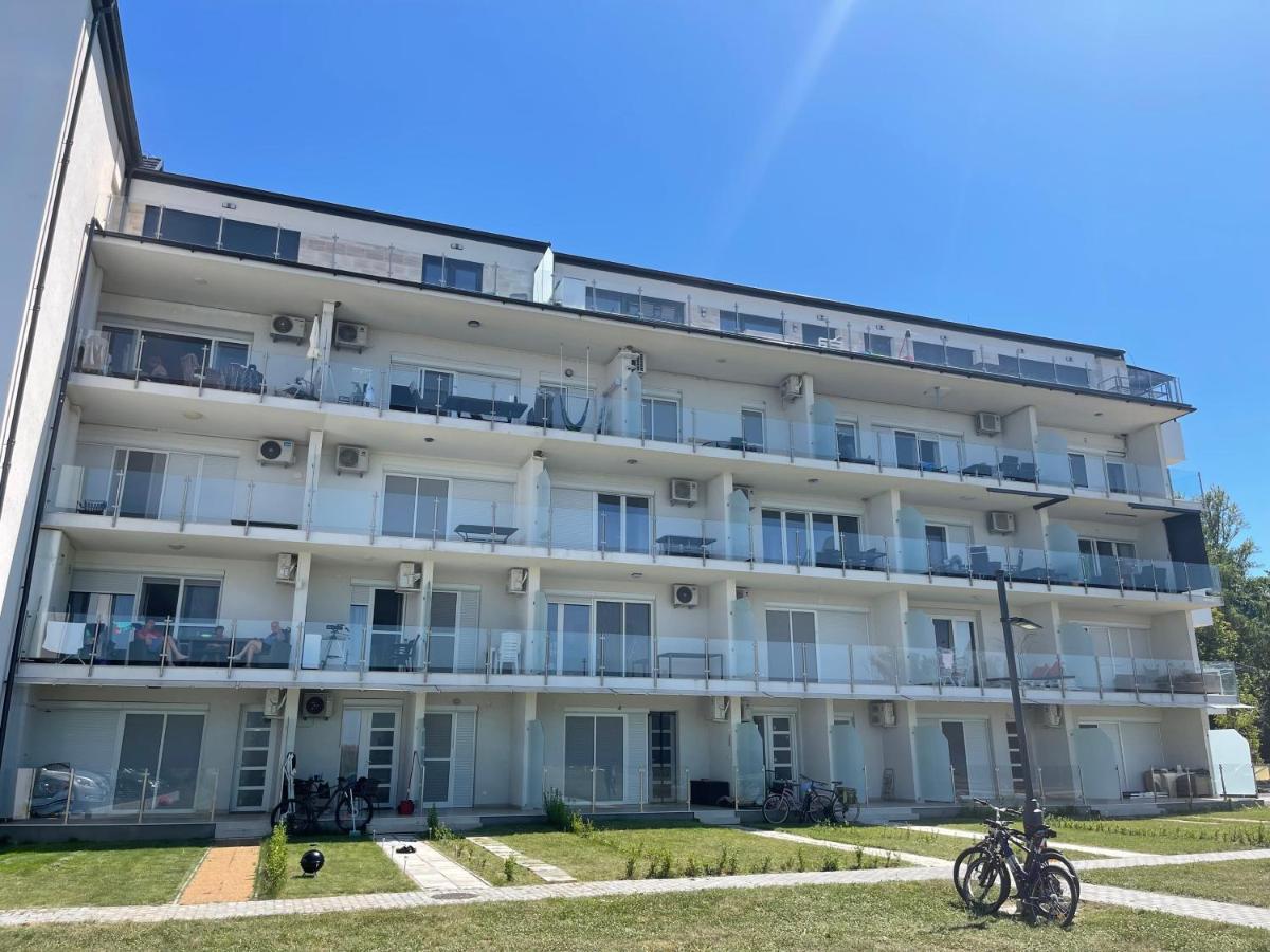 Fenyves Beach Apartman Delux Balatonfenyves Extérieur photo