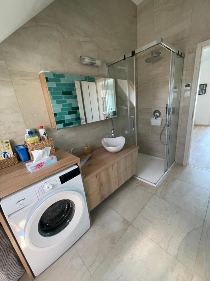 Fenyves Beach Apartman Delux Balatonfenyves Extérieur photo